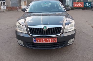 Универсал Skoda Octavia 2011 в Чернигове