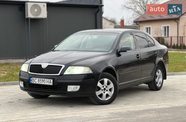 Лифтбек Skoda Octavia 2006 в Жовкве