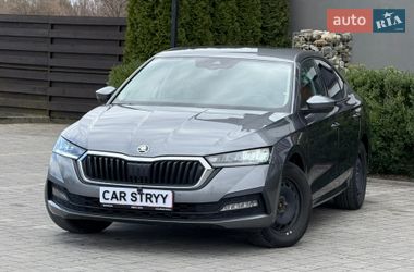 Лифтбек Skoda Octavia 2022 в Стрые