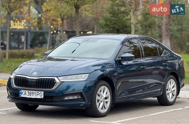 Лифтбек Skoda Octavia 2021 в Киеве