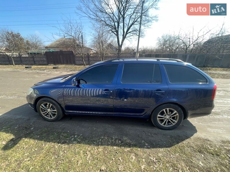 Універсал Skoda Octavia 2009 в Люботині