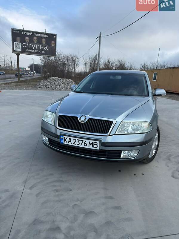 Лифтбек Skoda Octavia 2006 в Киеве