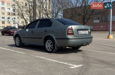 Лифтбек Skoda Octavia 2003 в Кропивницком