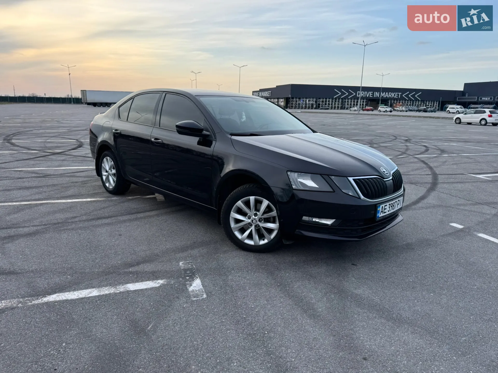 2017 Skoda Octavia - мініатюра 3