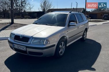 Универсал Skoda Octavia 2004 в Бородянке