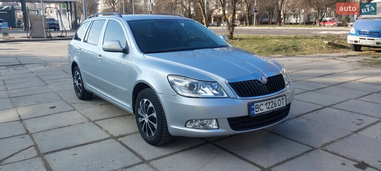 2010 Skoda Octavia - мініатюра 22
