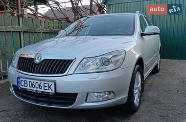 Универсал Skoda Octavia 2012 в Сновске