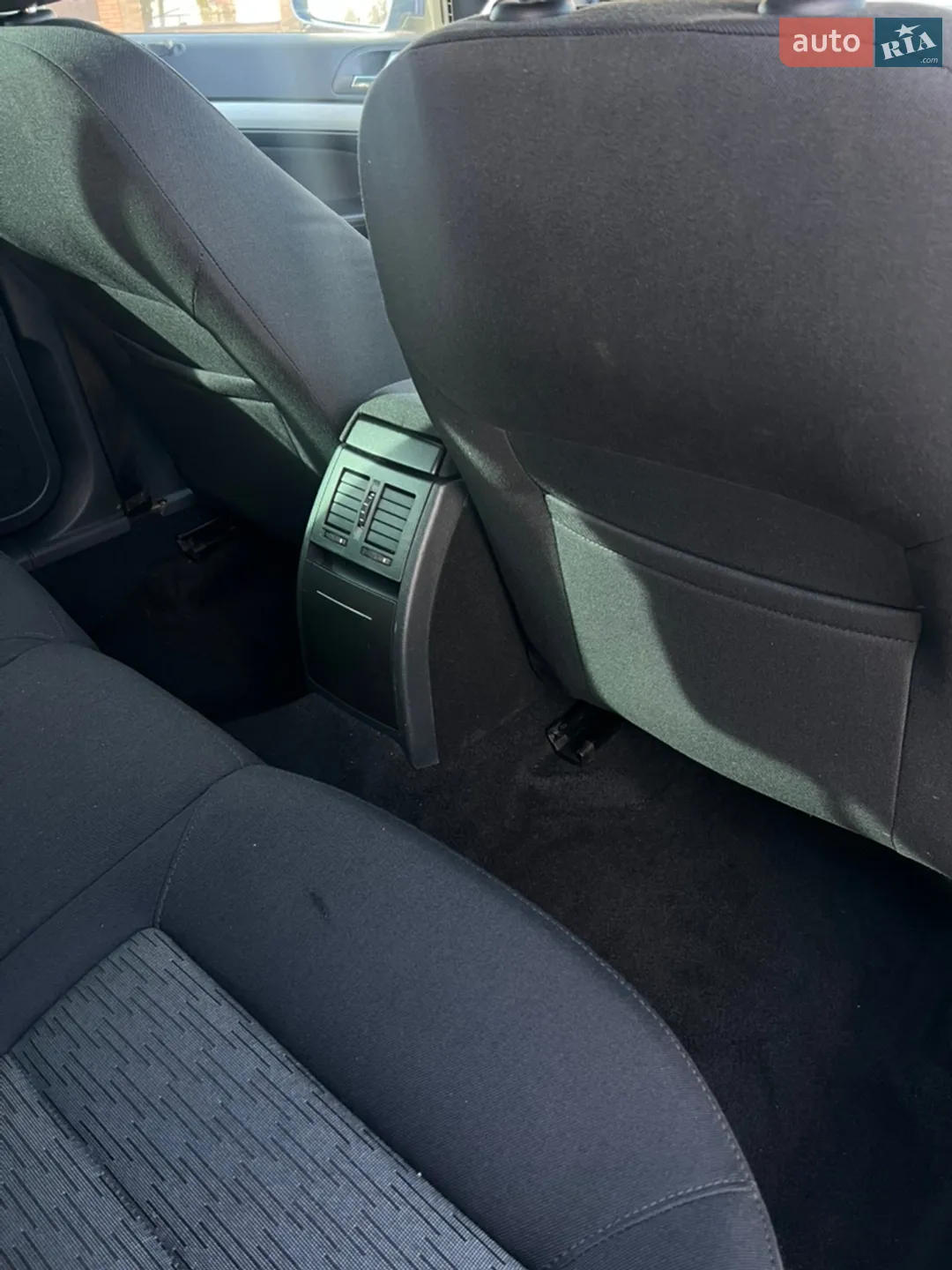 2010 Skoda Octavia - мініатюра 18