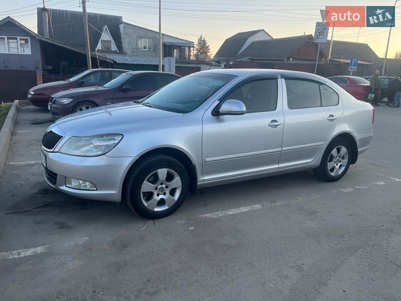 Лифтбек Skoda Octavia 2010 в Василькове