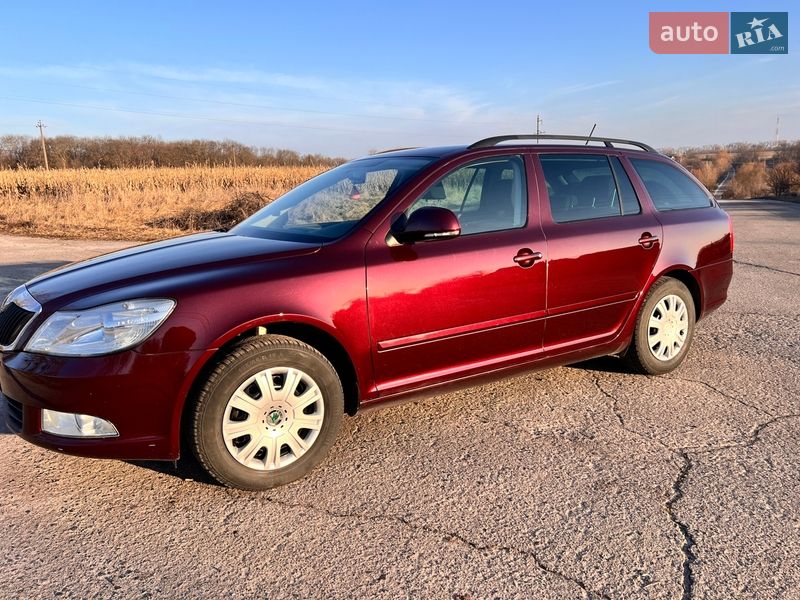 Универсал Skoda Octavia 2011 в Ромнах фото 4 Универсал Skoda Octavia 2011 в Ромнах