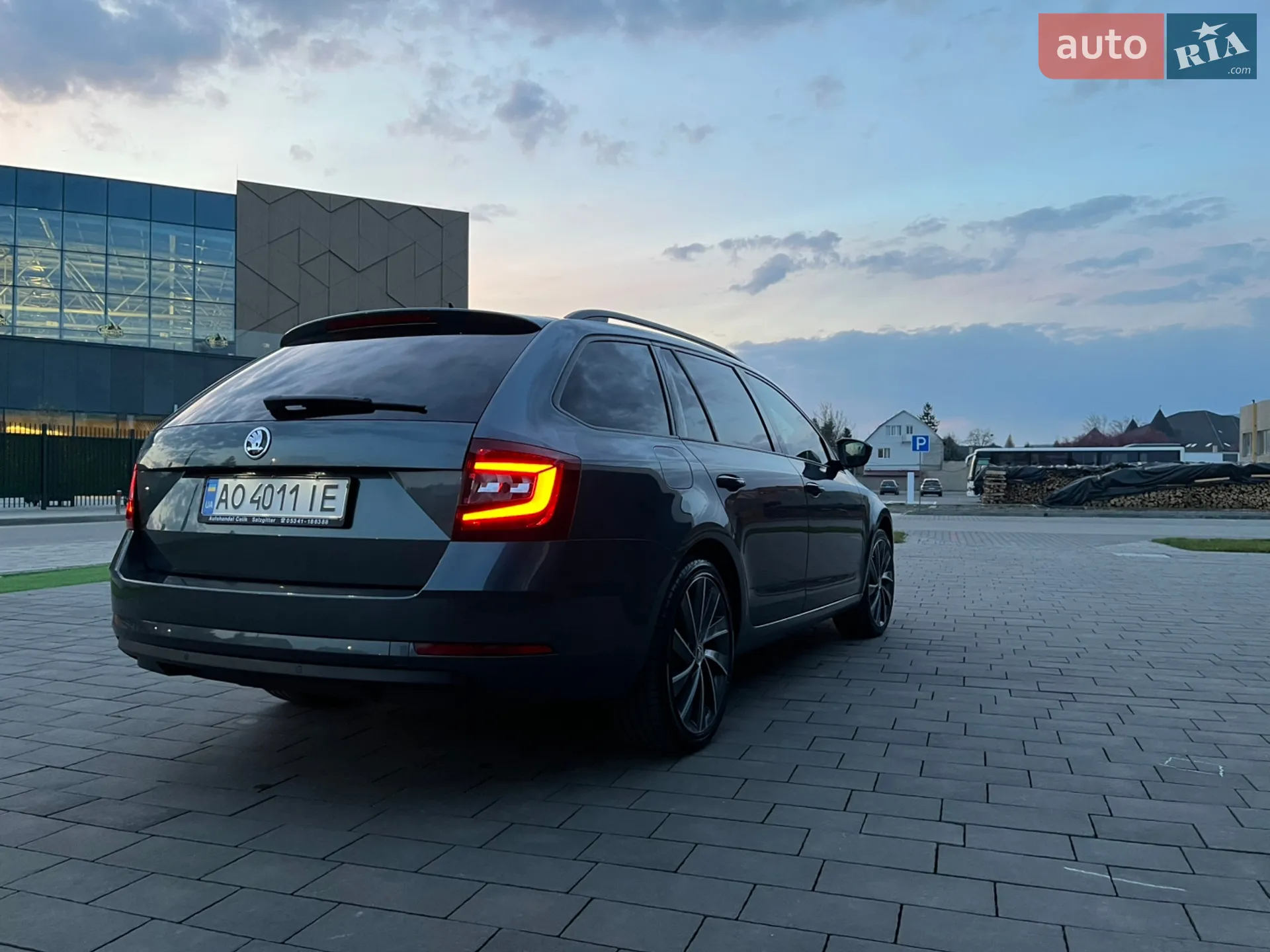2017 Skoda Octavia - мініатюра 10