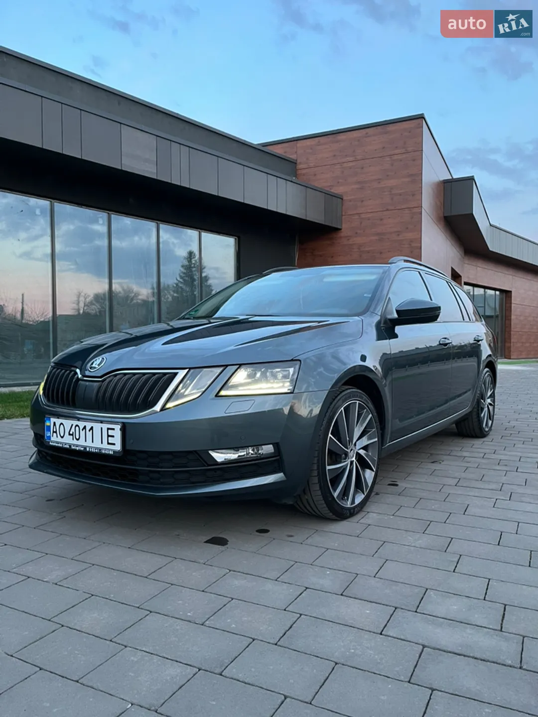 2017 Skoda Octavia - мініатюра 15