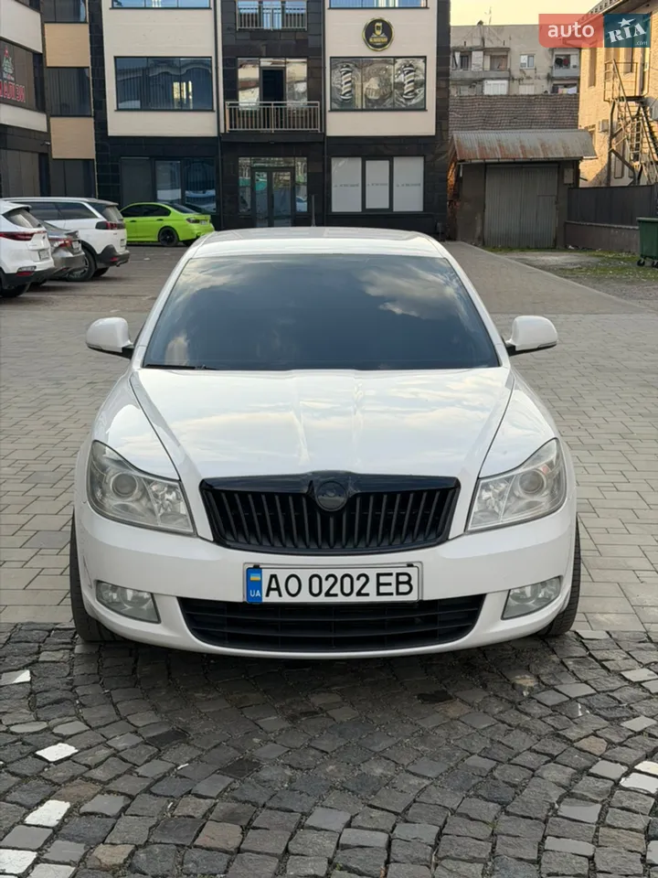 2010 Skoda Octavia - мініатюра 15