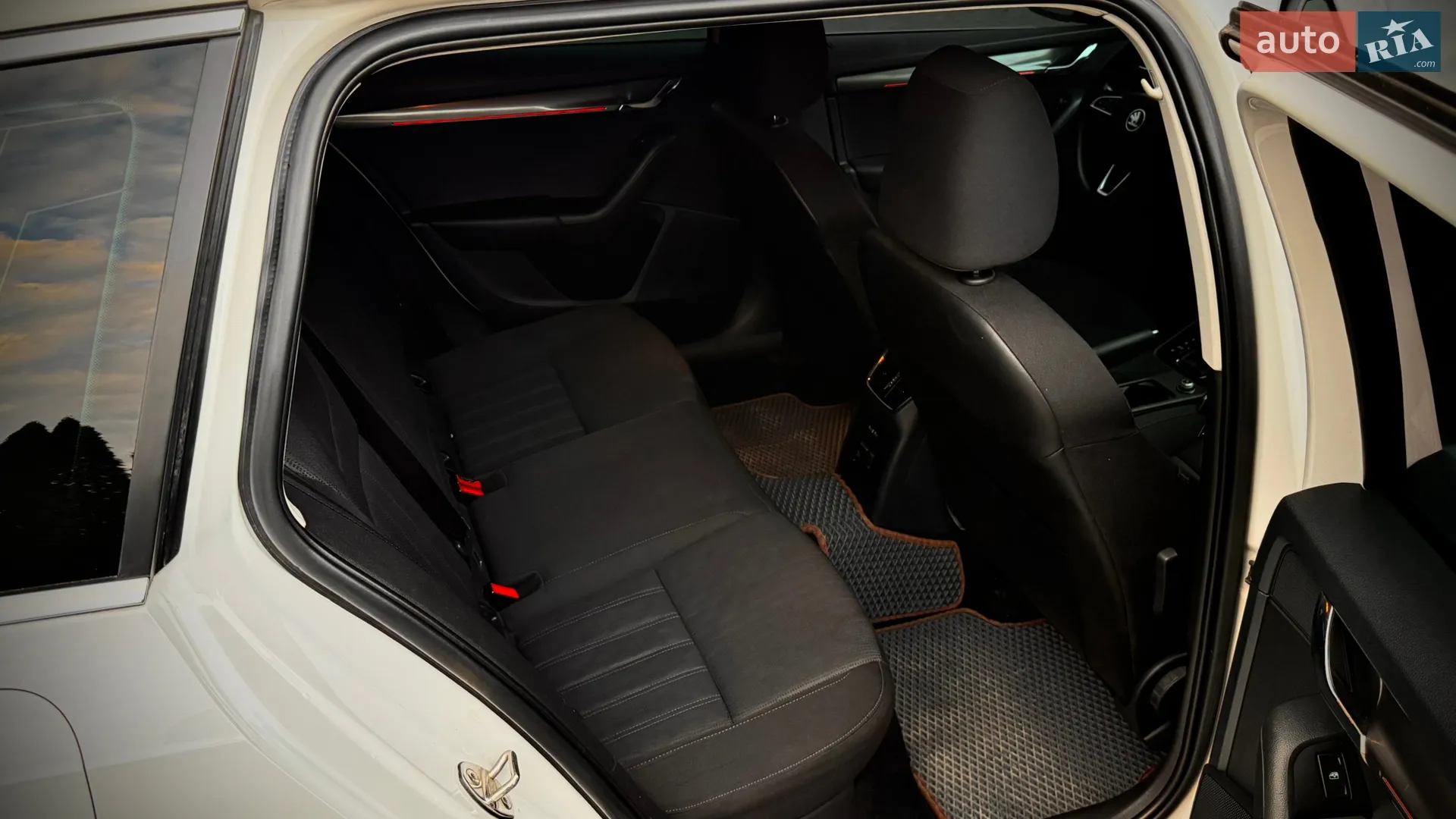 2018 Skoda Octavia - мініатюра 26