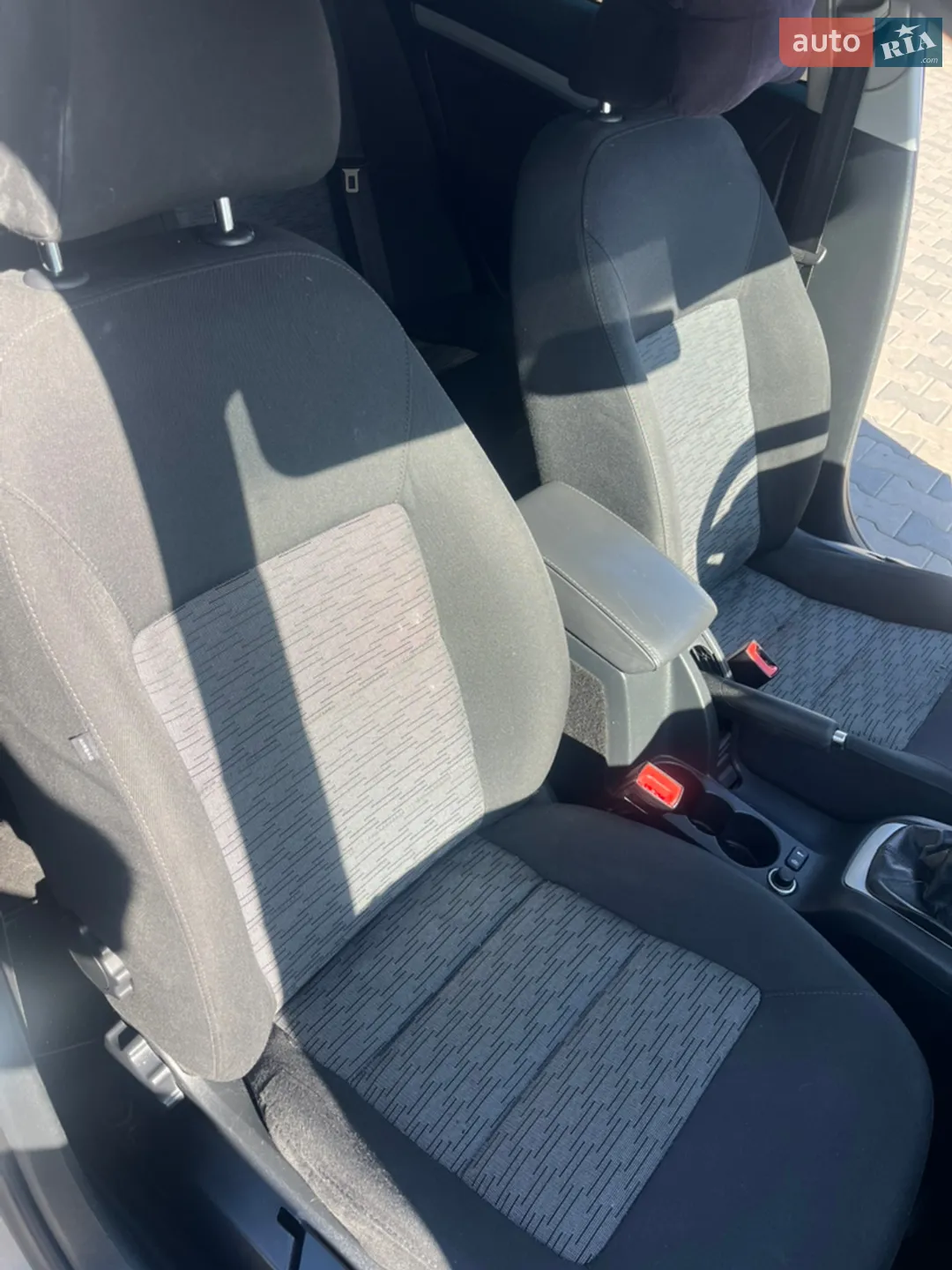 2010 Skoda Octavia - мініатюра 15