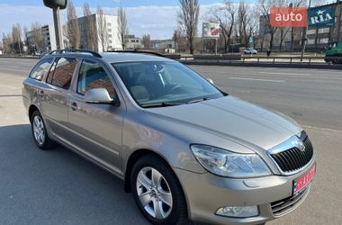 Универсал Skoda Octavia 2010 в Киеве