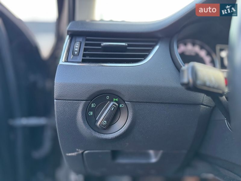 Универсал Skoda Octavia 2019 в Луцке фото 25 Универсал Skoda Octavia 2019 в Луцке