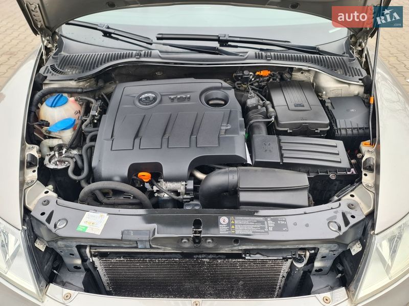 Универсал Skoda Octavia 2012 в Остроге