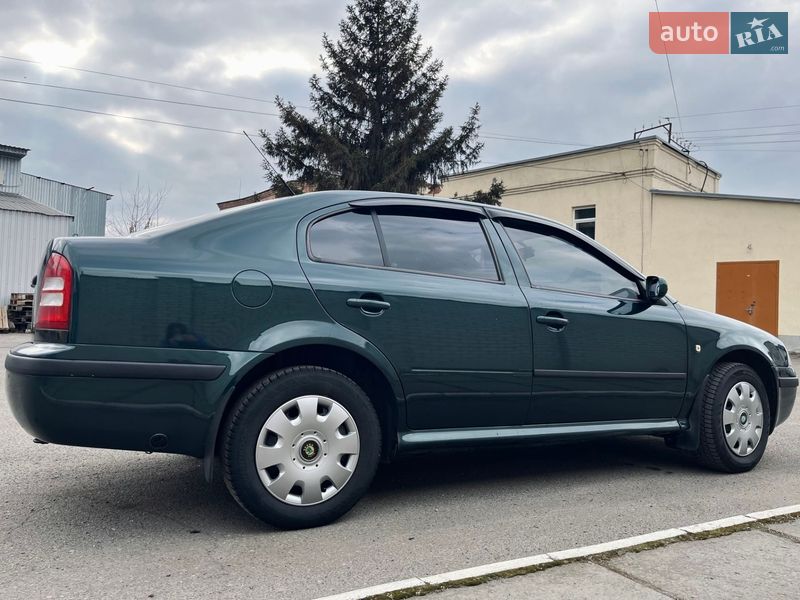 Лифтбек Skoda Octavia 2003 в Черкассах