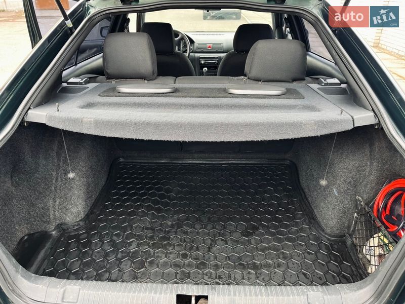 Лифтбек Skoda Octavia 2003 в Черкассах