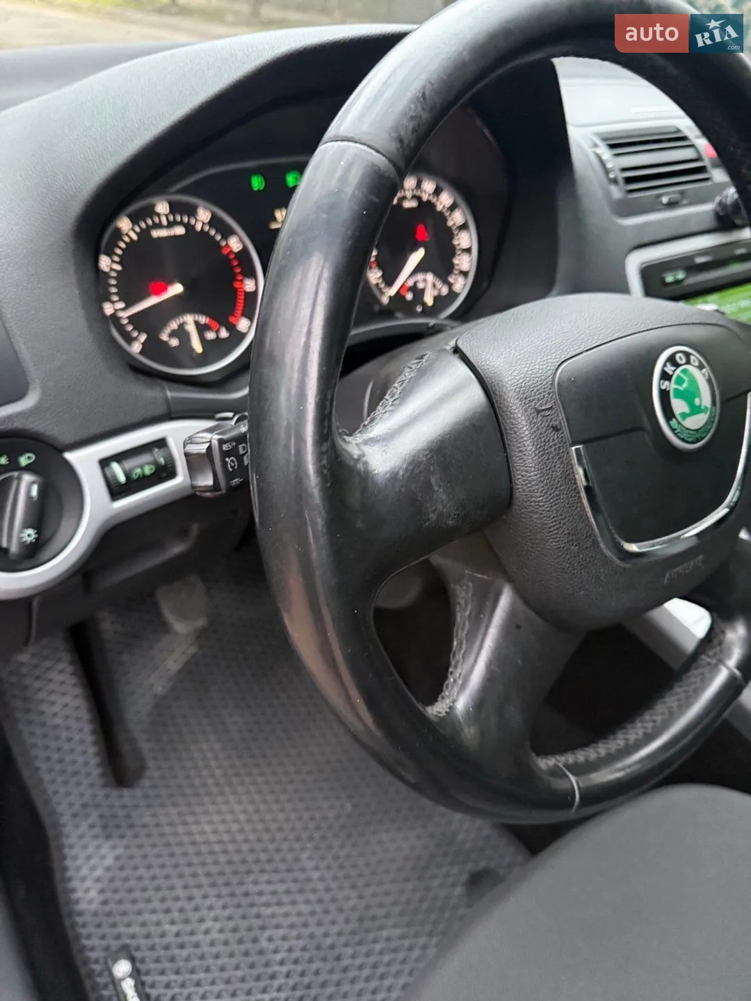 2011 Skoda Octavia - мініатюра 14