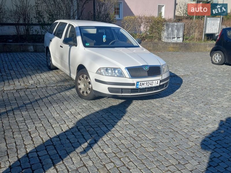 Универсал Skoda Octavia 2011 в Житомире фото Универсал Skoda Octavia 2011 в Житомире
