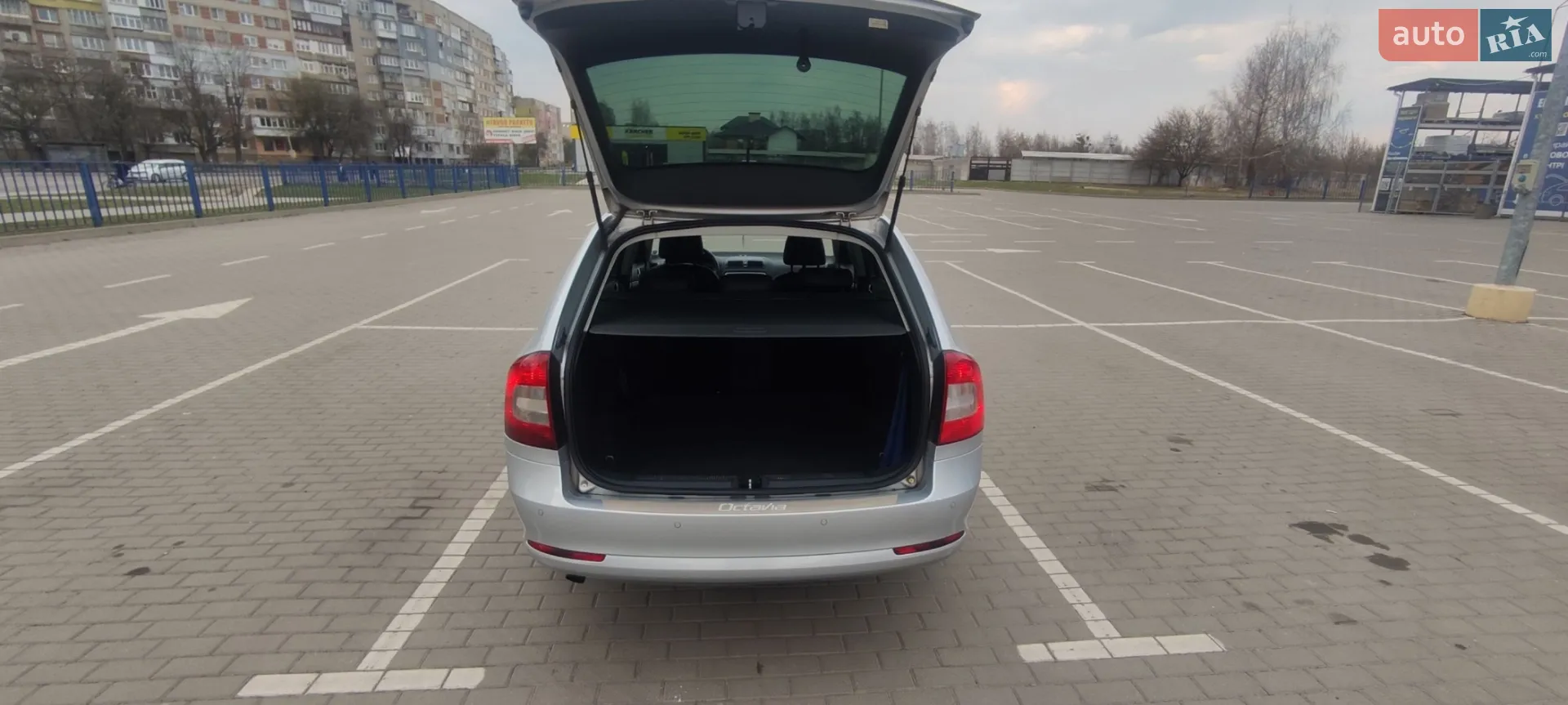 2011 Skoda Octavia - мініатюра 11