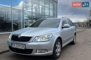 Універсал Skoda Octavia 2010 в Чернігові