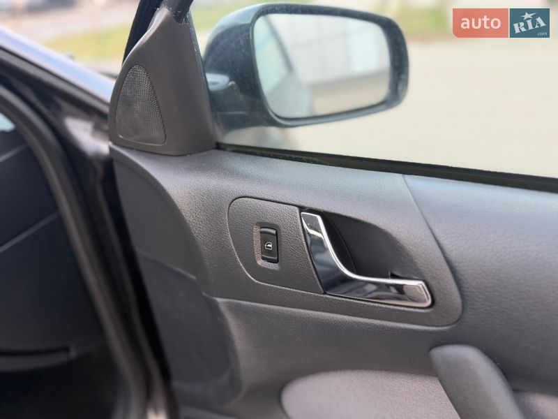 Лифтбек Skoda Octavia 2009 в Ровно