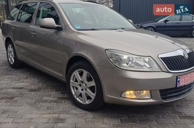 Універсал Skoda Octavia 2010 в Полтаві