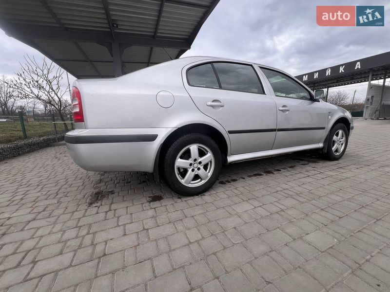 Ліфтбек Skoda Octavia 2003 в Білій Церкві