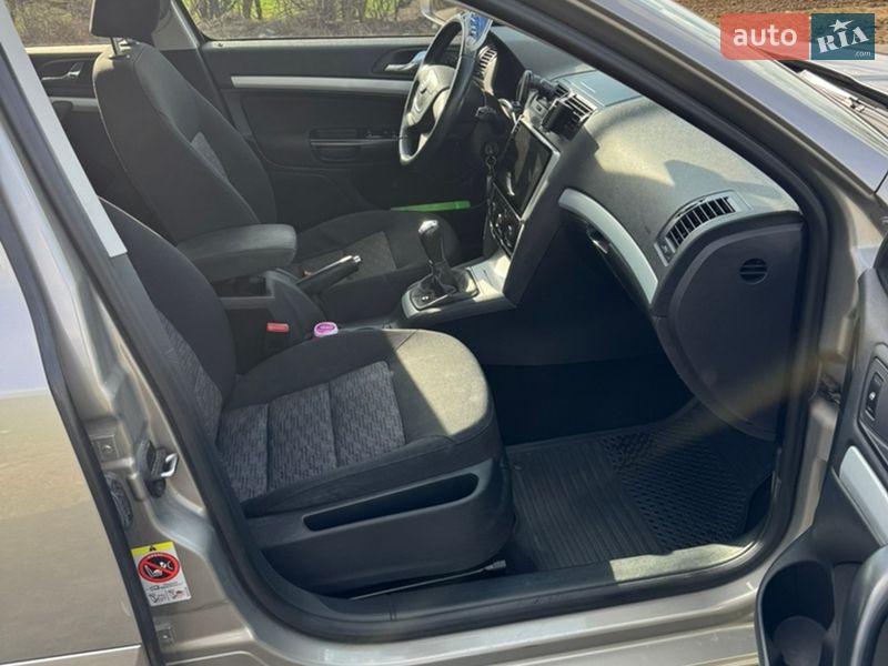 Лифтбек Skoda Octavia 2010 в Изяславе фото 10 Лифтбек Skoda Octavia 2010 в Изяславе