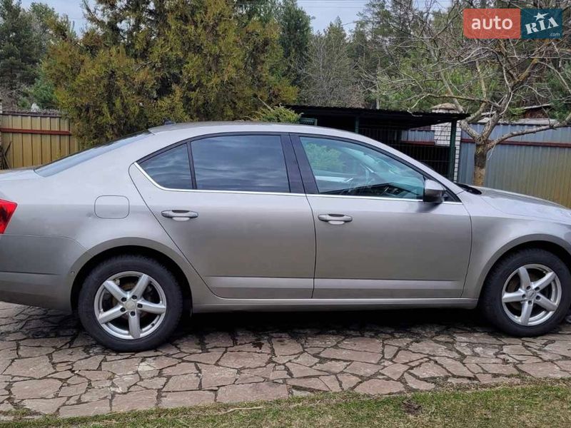 Ліфтбек Skoda Octavia 2015 в Києві