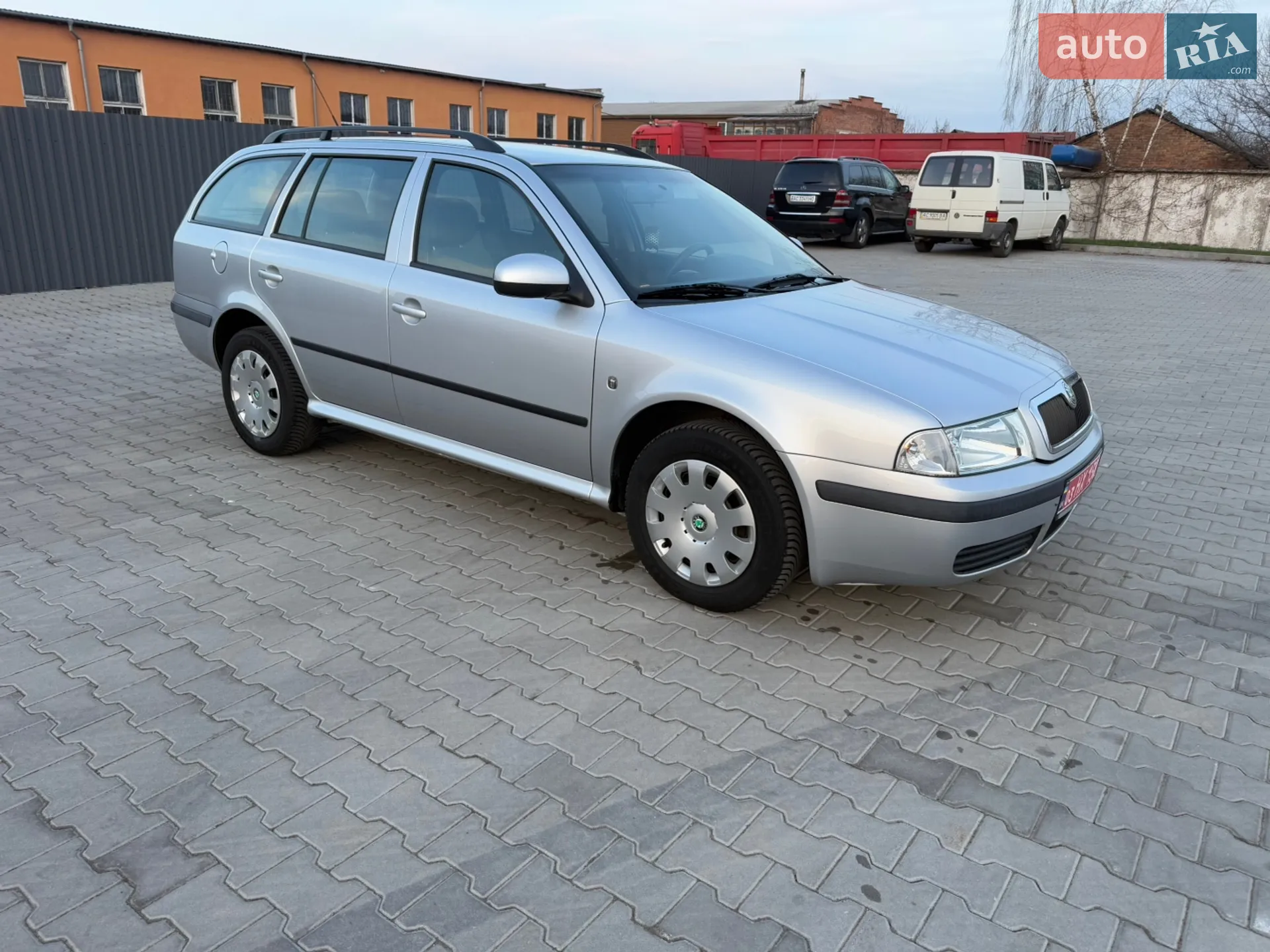 2010 Skoda Octavia - мініатюра 6