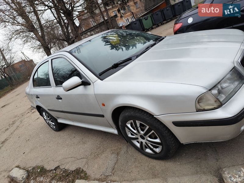 Лифтбек Skoda Octavia 1999 в Бердичеве фото Лифтбек Skoda Octavia 1999 в Бердичеве