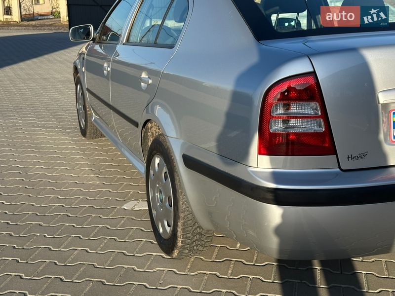 Лифтбек Skoda Octavia 2002 в Дубно фото 5 Лифтбек Skoda Octavia 2002 в Дубно