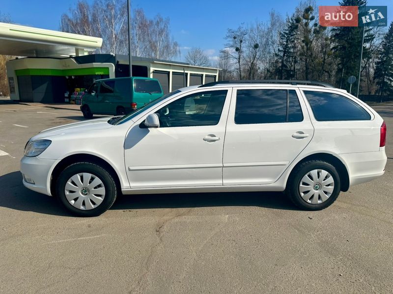 Универсал Skoda Octavia 2011 в Житомире фото 7 Универсал Skoda Octavia 2011 в Житомире