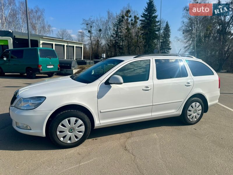 Универсал Skoda Octavia 2011 в Житомире фото 11 Универсал Skoda Octavia 2011 в Житомире