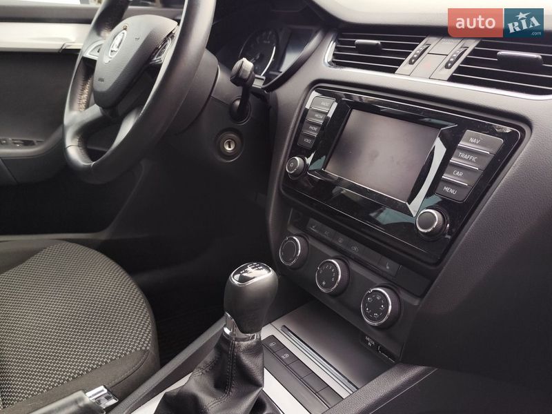 Универсал Skoda Octavia 2014 в Чернигове