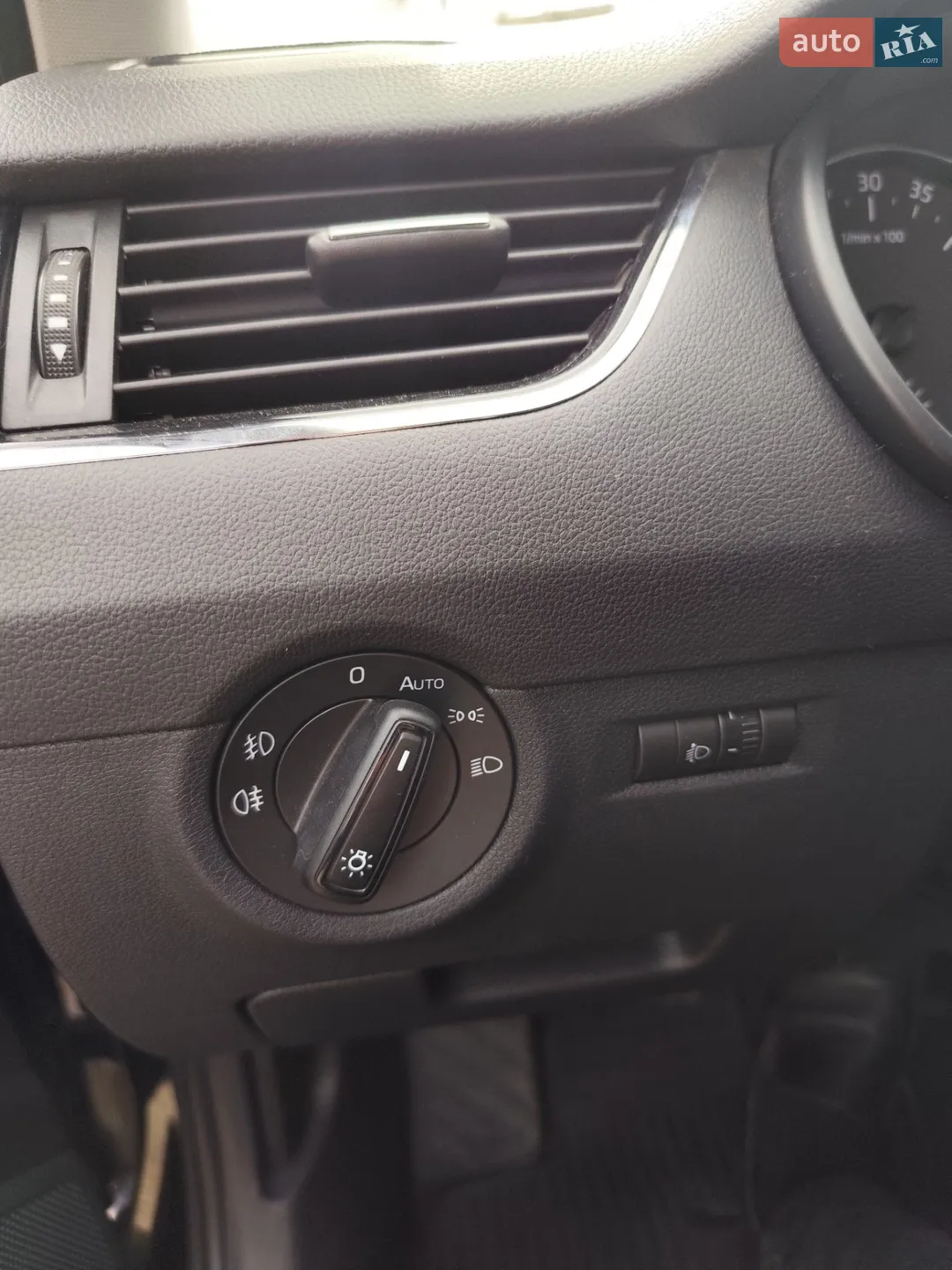 2014 Skoda Octavia - мініатюра 26