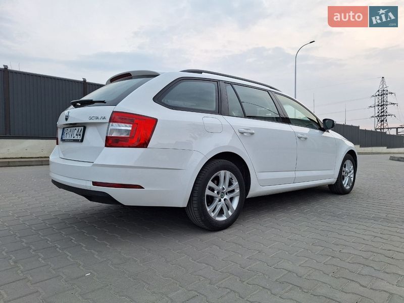 Универсал Skoda Octavia 2017 в Луцке фото 5 Универсал Skoda Octavia 2017 в Луцке