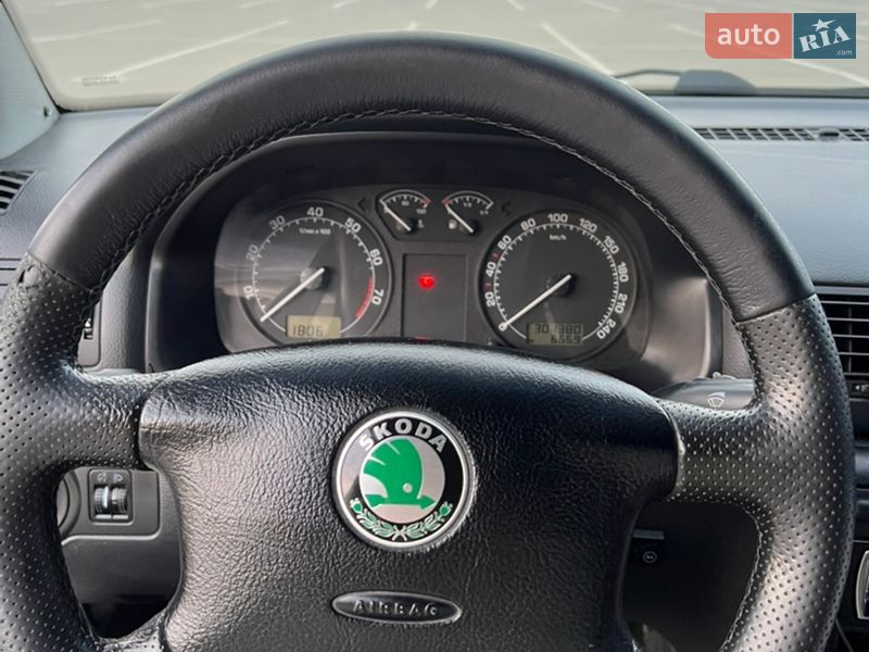 Лифтбек Skoda Octavia 2004 в Каменец-Подольском