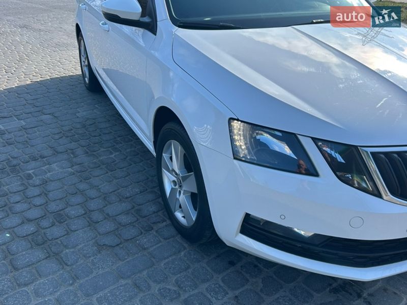 Лифтбек Skoda Octavia 2018 в Львове