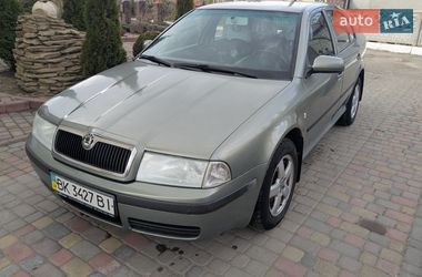 Ліфтбек Skoda Octavia 2003 в Острозі