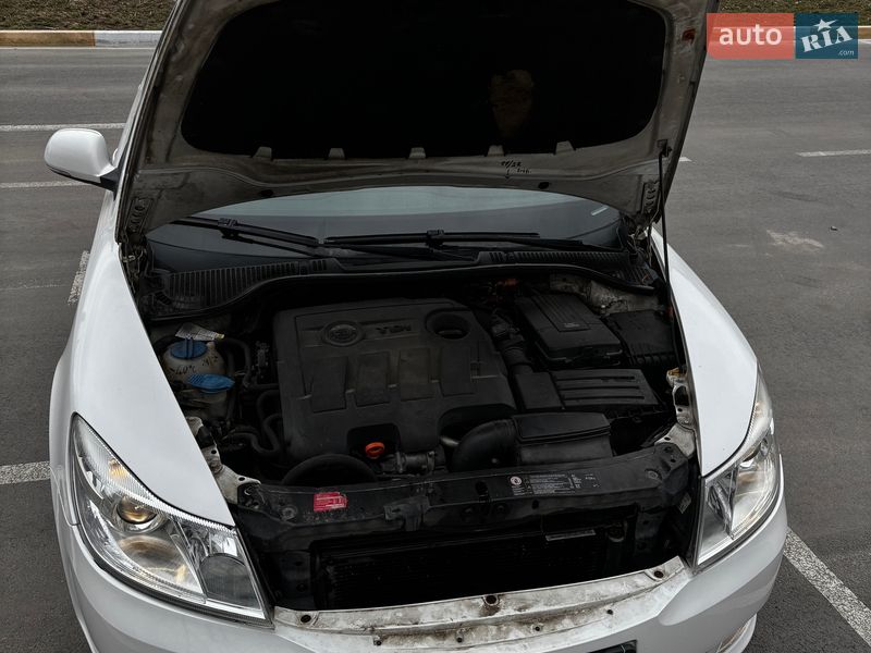 Универсал Skoda Octavia 2012 в Белогородке