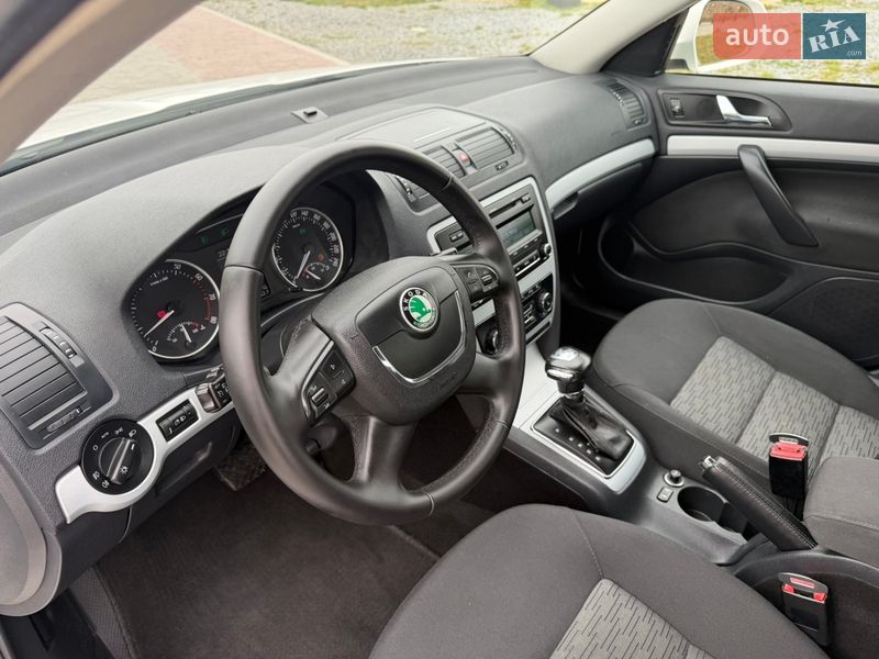 Универсал Skoda Octavia 2012 в Ровно