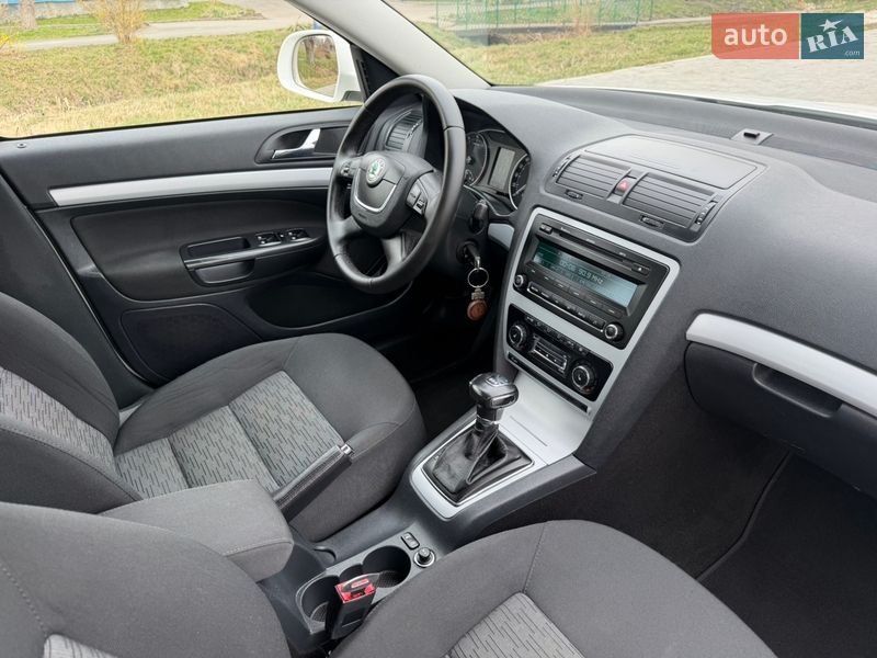 Универсал Skoda Octavia 2012 в Ровно