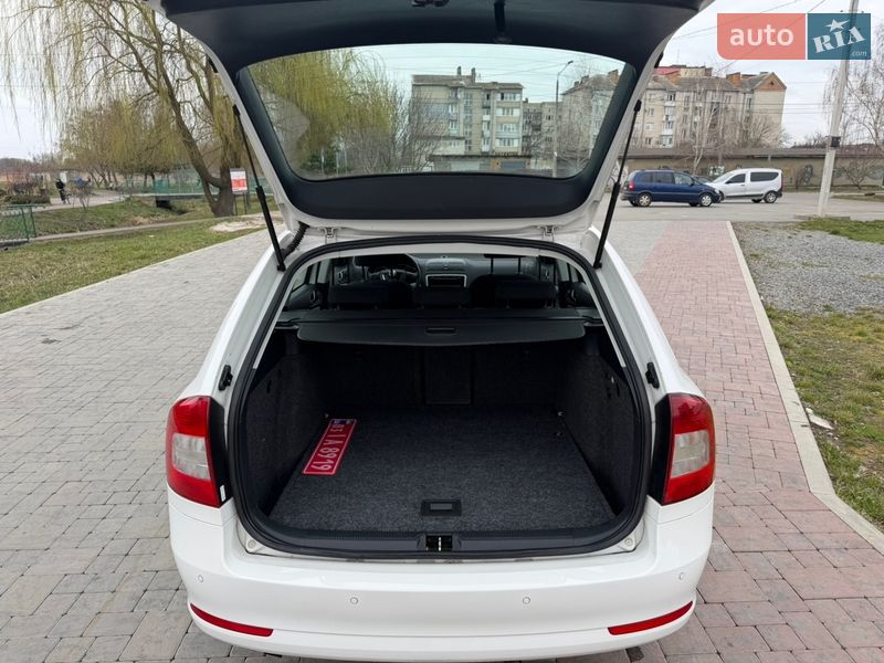 Универсал Skoda Octavia 2012 в Ровно