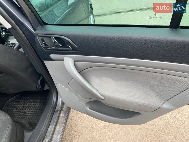 Универсал Skoda Octavia 2012 в Ровно