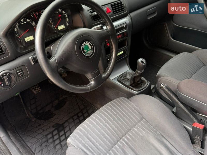 Ліфтбек Skoda Octavia 2006 в Дніпрі